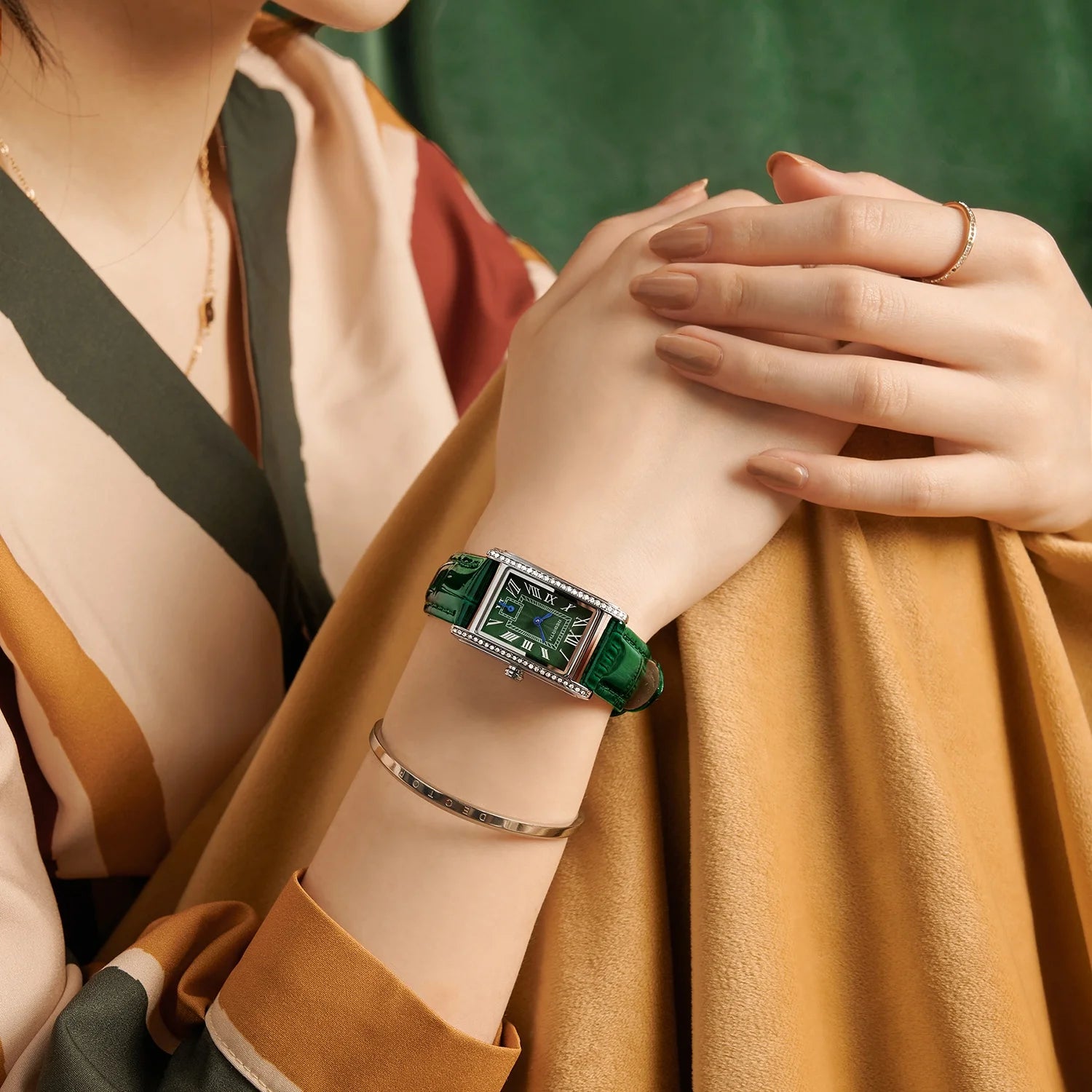 Small Square Watch Retro Casual Fashion Literary Roman Scale Display Quartz Women&