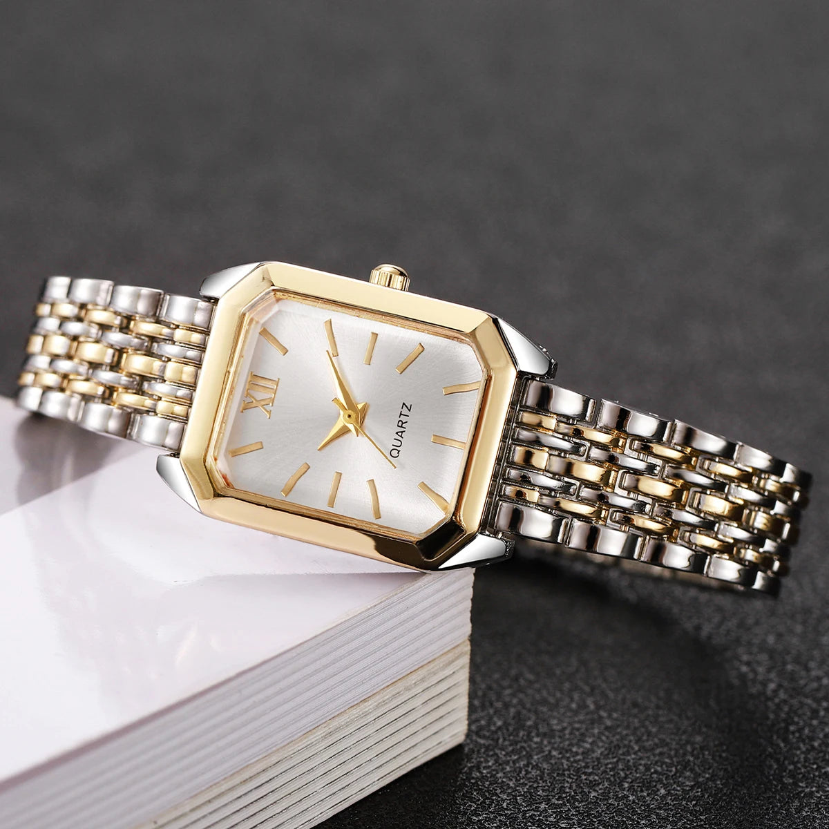 6PCS Elegant Women Rectangle Roma Dial Wristwatch Fashion Alloy Strap Quartz Watch With Diamond Heart Jewelry Set(Without Box)