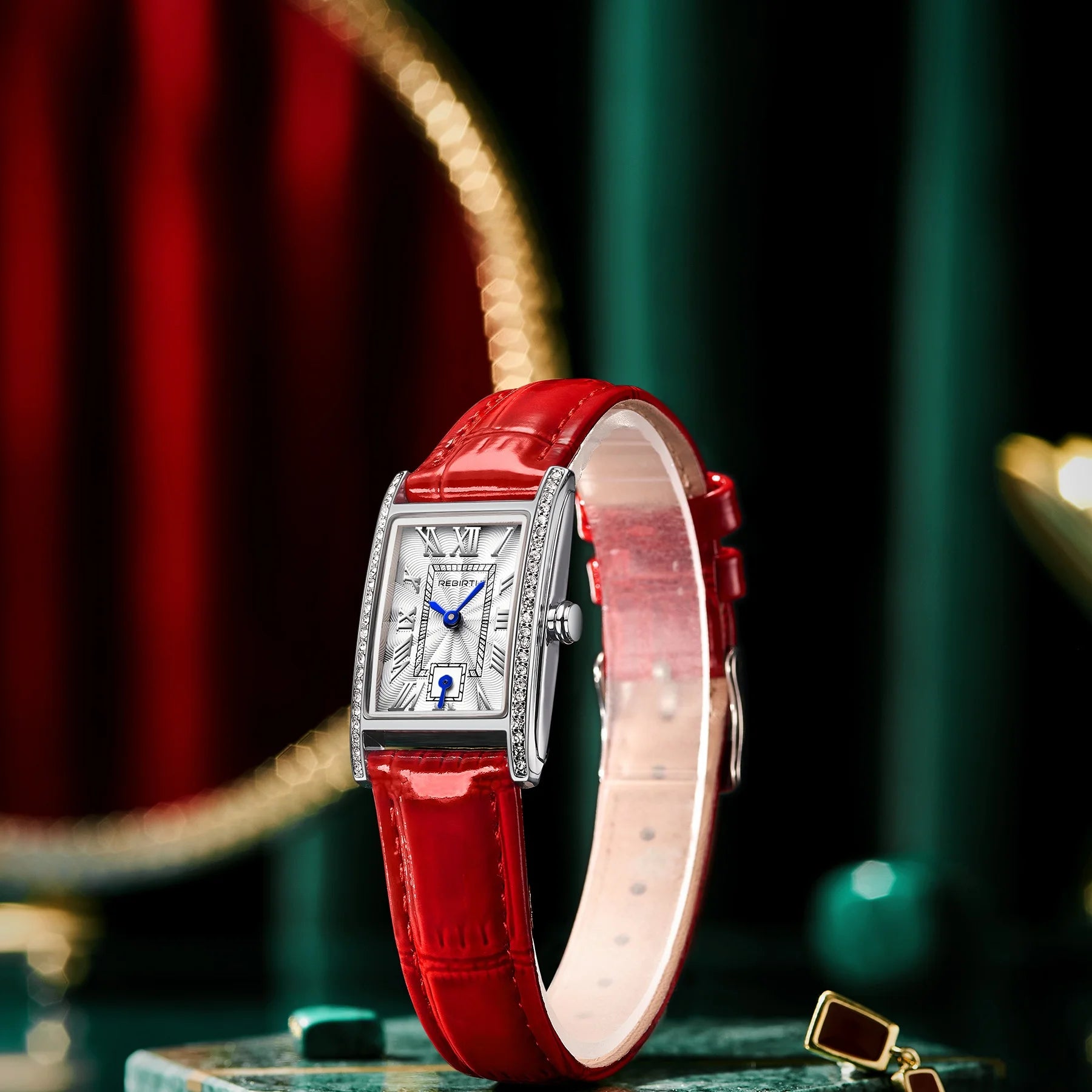 Small Square Watch Retro Casual Fashion Literary Roman Scale Display Quartz Women&
