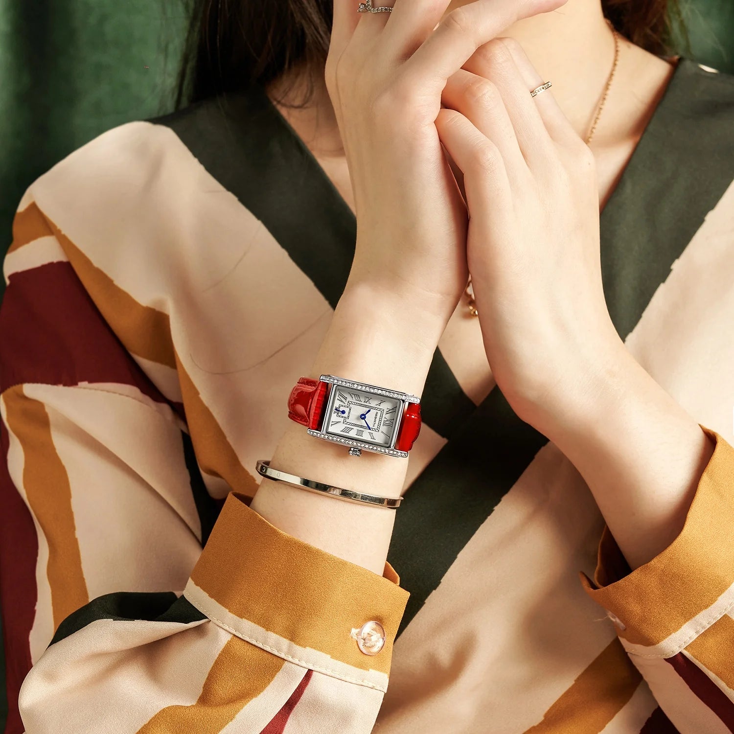 Small Square Watch Retro Casual Fashion Literary Roman Scale Display Quartz Women&
